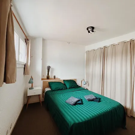 2 Pieces Vue Dans Le Quartier Historique De Διαμέρισμα