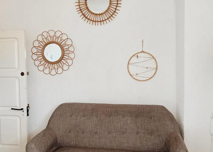 2 Pieces Vue Dans Le Quartier Historique De *