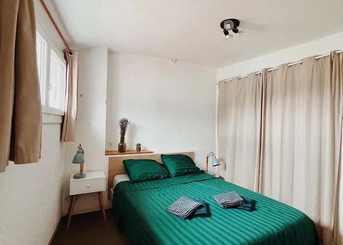 2 Pieces Vue Dans Le Quartier Historique De Апартаменти