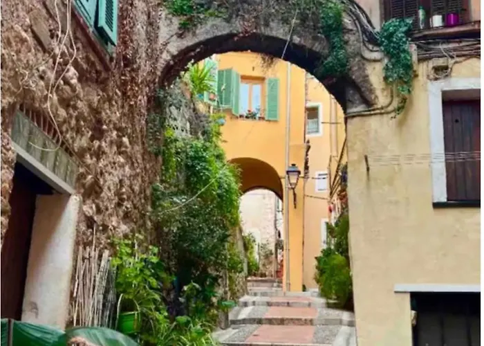 2 Pieces Vue Dans Le Quartier Historique De Апартаменти *